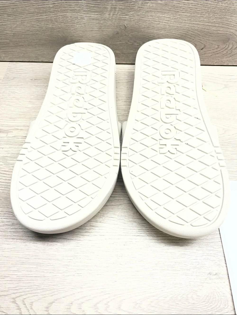 Reebok White Slide Sandals #1069